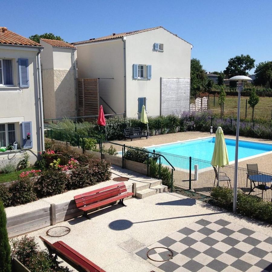 Residence Services Les Essentielles Sainte Soulle Esterno foto